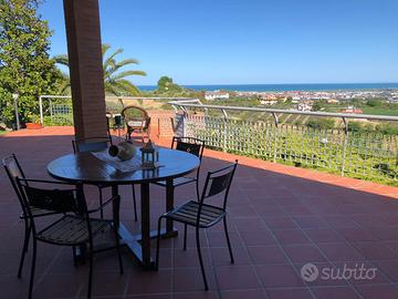 Appartamento in villa vista mare e monti