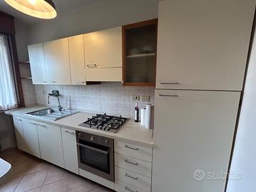 Cucina lineare 3,60 m  + elettrodomestici