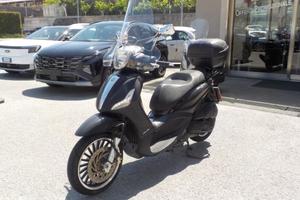 PIAGGIO Beverly 300 i.e. POLICE - Anno
