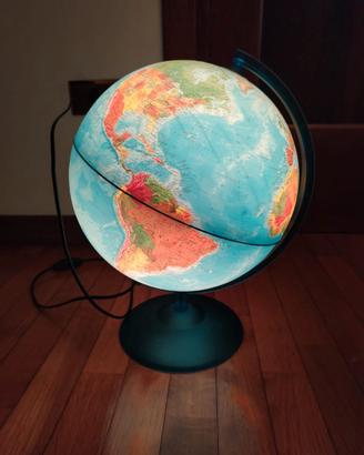 mappamondo luminoso