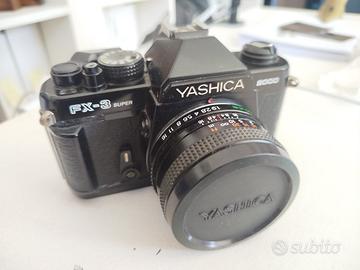 Yashica FX-3 2000 Super con 50 mm f 1.9
