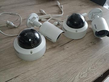 Set di 4 telecamere ip hikvision