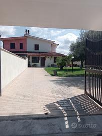Villa bifamiliare via Gubbio, Nuova Florida, Ardea