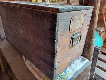 Cassa industriale vintage legno anni 60 