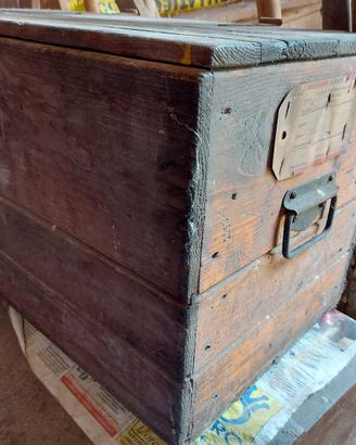 Cassa industriale vintage legno anni 60 
