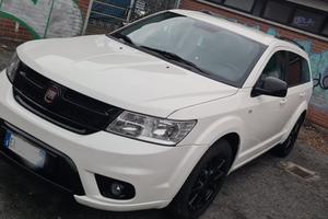 Fiat Freemont black code