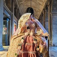 Abito 700 robe a la Française Carnevale Versailles