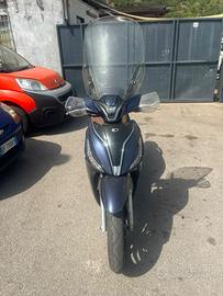 Kymco People 150i s