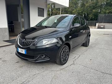 Lancia Ypsilon GOLD 1.0 HYBRID 5 porte - 2022