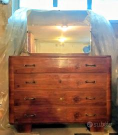 Cassettiera in legno