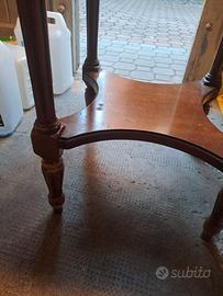 Piedistallo in legno
