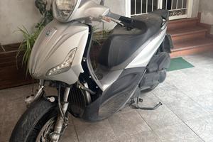 Piaggio beverly 300 i.e S asr/abs