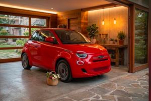 Fiat 500 Hybrid  Torino RED  2026