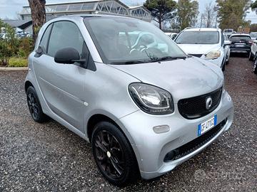 Smart ForTwo 70 1.0 twinamic Youngster pelle navi
