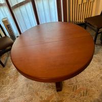 Tavolo da pranzo rotondo allungabile in legno