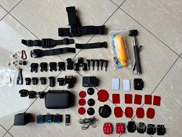 GoPro Hero 8 + 4 Batteria e accessori LEGGERE BENE