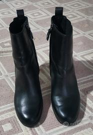 Stivaletti con tacco Geox traspiranti