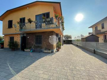 4 LOCALI A SANT'AGATA SUL SANTERNO