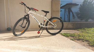 Mountain Bike Decathlon -Btwin rockrider300
