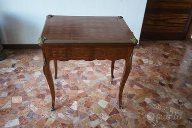 Tavolino da gioco