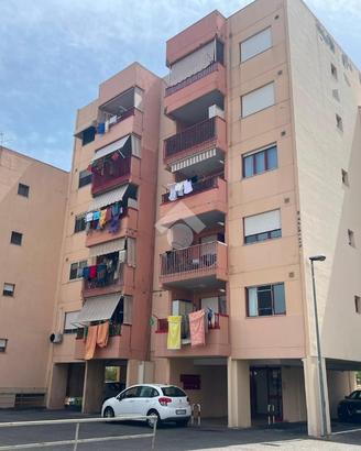 3 LOCALI A GIARRE