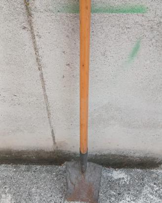 VANGA DA GIARDINO MANICO A T 