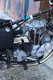 Moto da restauro o per pezzi di ricambio