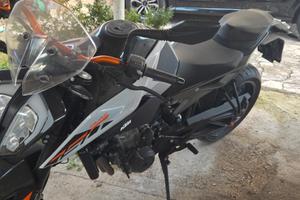 ktm duke 790