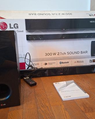 LG Soundbar, 300W su 2.1 canali