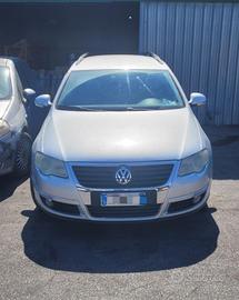 RICAMBI USATI AUTO VOLKSWAGEN Passat Variant 4° S