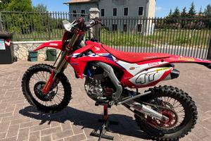Honda crf 250 red moto
