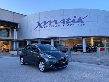 TOYOTA Aygo 1.0 VVT-i 69 CV 5 porte OK NEOPATENT