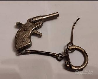 ciondolo vintage Mondial minipi stola