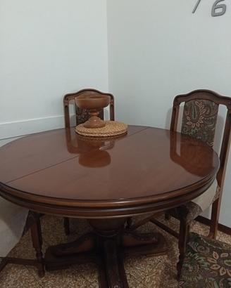 tavolo tondo in legno