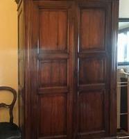 Armadio in noce restaurato inizi 1800