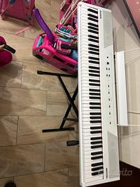 Pianoforte Alesis Recital