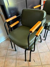 Sedia  /poltrona con braccioli vintage
