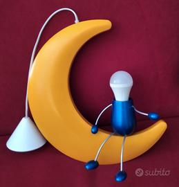 LAMPADARIO  A SOSPENSIONE UOMO OMINO SULLA LUNA