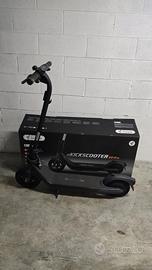 Monopattino Segway Ninebot sKickScooter E2 Pro