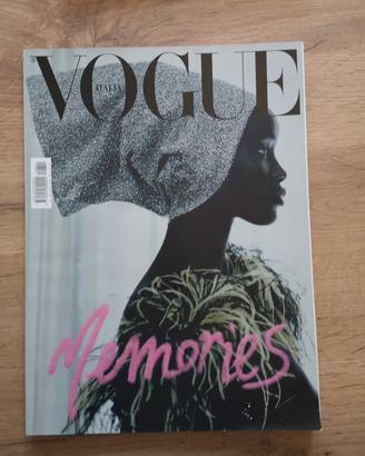 Rivista vogue "Memories" (Dicembre 2021),
