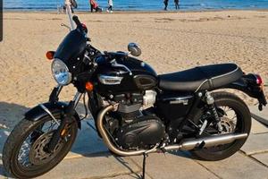 triumph bonneville T100 