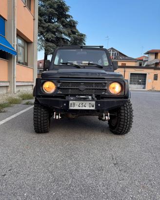 Suzuki samurai