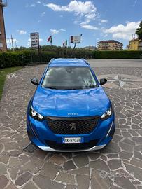 Peugeot 2008 BlueHDi 130 S&S EAT8 Allure 2022 uni 