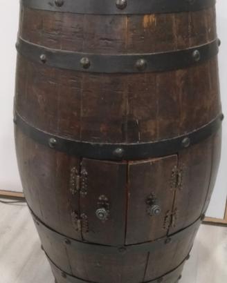 Botte Vino Restaurata Con Vano Porta Bottiglie