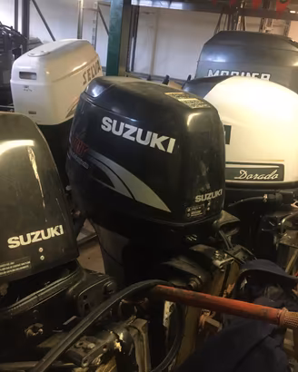 Motori fuoribordo da 2 a 40cv riparati/ revisionat