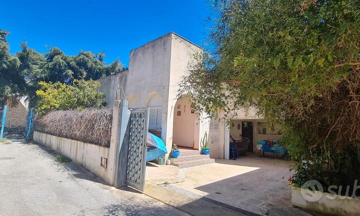 Selinunte villa ind. zona stazione