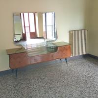 Comó vintage con specchio