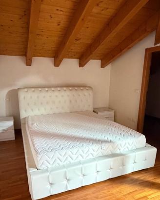 Letto matrimoniale capitonné + rete + materasso