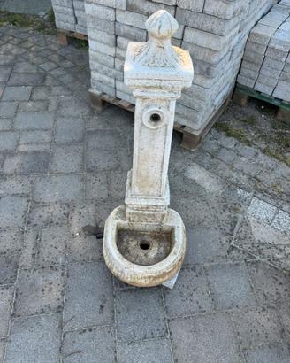 Fontana in cemento