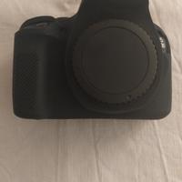 macchina fotografica con obiettivi